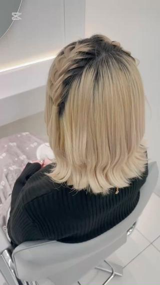 ヘアアレンジ ヘアセット🎀耳つぼ 👂💎MONAMIのヘアスタイル