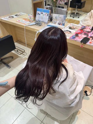 ワインレッド
Aujuaトリートメントもして艶々です️
