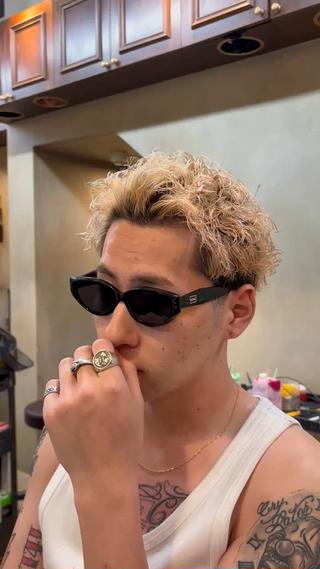 ショート パーマ メンズ 矢崎 裕哉のヘアスタイル