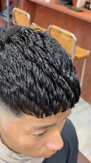 ショート パーマ メンズ 矢崎 裕哉のヘアスタイル