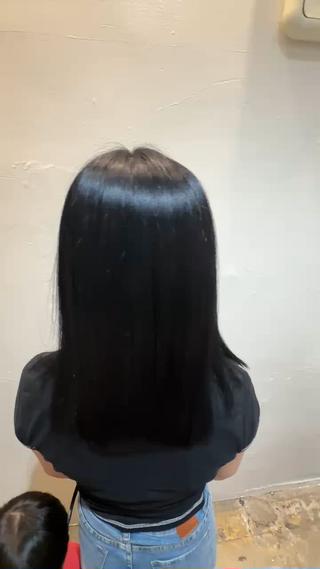 ミディアム 酒井 陽南乃のヘアスタイル