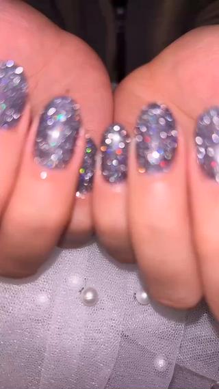 Flash nail
#鈴鹿市ネイル#鈴鹿ネイルサロン#鈴鹿ネイル#鈴鹿ネイルサロン#ラメネイル#可愛いネイル#オシャレネイル#韓国ネイル#美爪#美甲#ワンホンネイル#ワンホンデザイン#サンプル