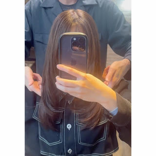セミロング 美髪矯正・レイヤー 倉友哉のヘアスタイル