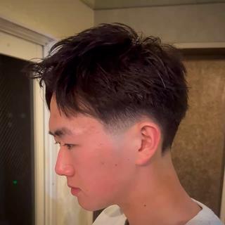 スパイキーショートテーパーフェード 