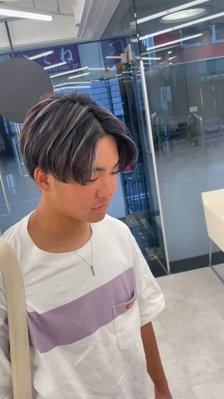 silver contrast highlight
今年の冬モテたいならメンズハイライト