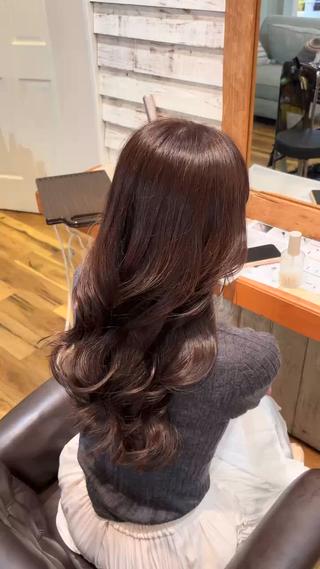 ロング カラー &.TIGRE 越冨 レイヤー/顔周り特化のヘアスタイル