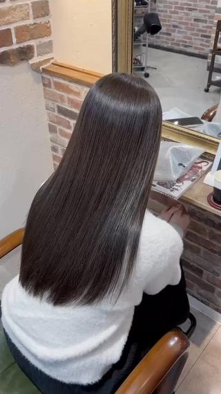 ロング カラー &.TIGRE 越冨 レイヤー/顔周り特化のヘアスタイル