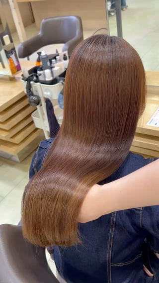 ロング Hinata🌼 カラー、縮毛矯正🎀のヘアスタイル