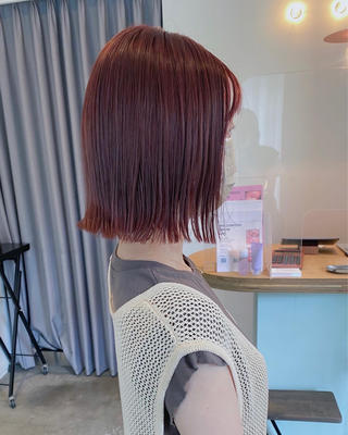 『外ハネbob×ローズピンク』
女の子の憧れをぎゅっと詰め込んだ hair
色落ち過程も楽しめるのがローズピンクの特徴◎
ぷつっと切りっぱなしにしたボブ
見た目は重く、触ると軽い風通りのいい手触り
《ブリーチ1回しています》
#藤沢美容室
#藤沢ボブ
#切りっぱなしボブ
#ぷつっとボブ
#藤沢ブリーチ
#ブリーチ1回
#ローズピンク
#ピンクボブ