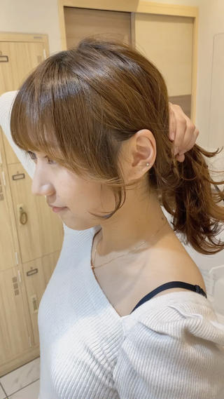 盛れる顔まわり♡
サイドバングとおくれ毛♡
︎横顔盛れる
︎小顔効果
︎結いた時にもお洒落