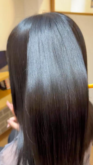 艶いっぱいの縮毛矯正