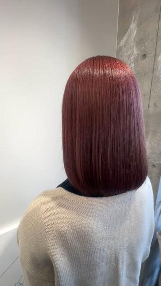 ミディアム ブリーチ毛の矯正特化 newi 大西将弘のヘアスタイル