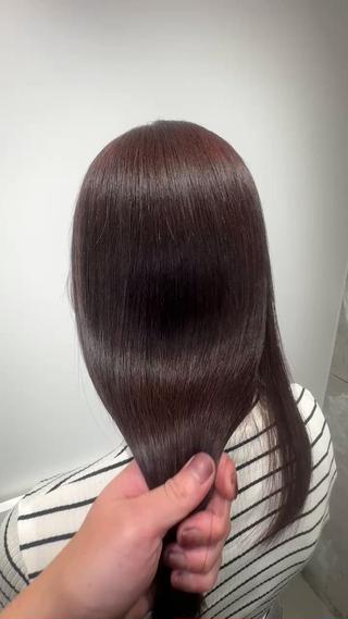 ミディアム ブリーチ毛の矯正特化 newi 大西将弘のヘアスタイル