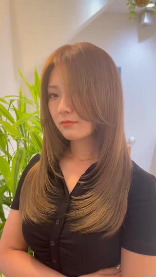 ロング カラー 福井 珠乃のヘアスタイル