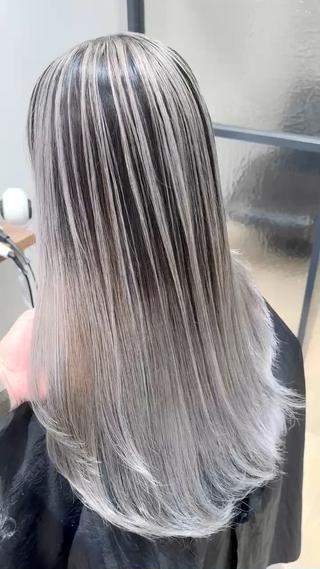ロング カラー 福井 珠乃のヘアスタイル