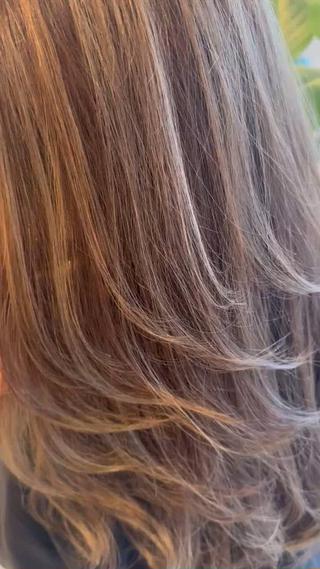ロング 福井 珠乃のヘアスタイル