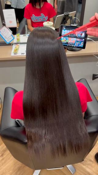 ロング 福元 美沙のヘアスタイル