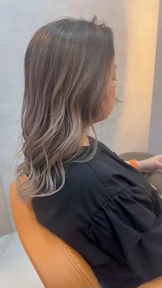 ロング カラー 高円寺946 伊畑優希のヘアスタイル