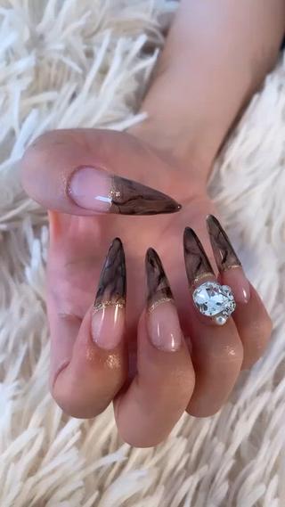 ロング 🦋Nail Amo🦋のネイルデザイン