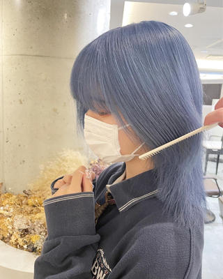 ペールブルー
色落ちはブロンドに落ちます