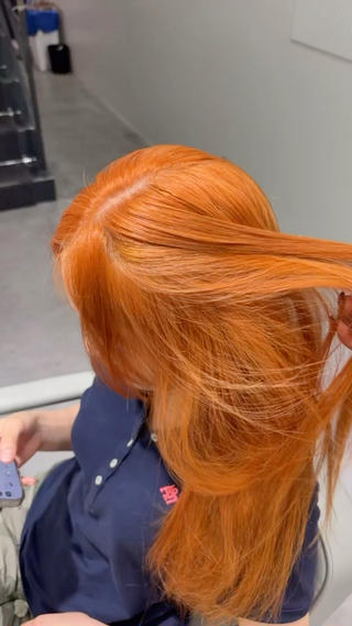 ロング カラー Mi yuのヘアスタイル