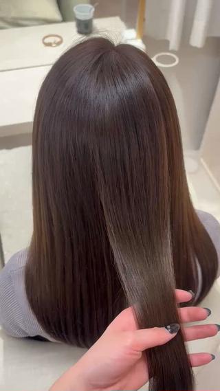 Olive beige♡
春は明るめカラー人気です
赤みが気になる方おすすめです♪