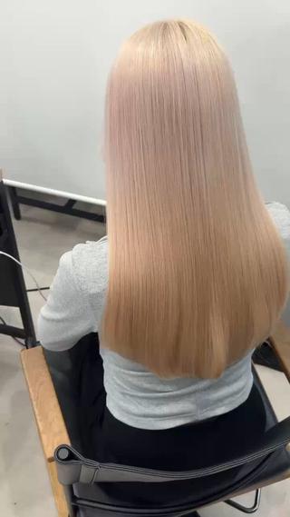 透けるミルクティー

光によって柔らかく見える透明感カラー

ふんわりしたハイトーンが好きな方におすすめです！ 