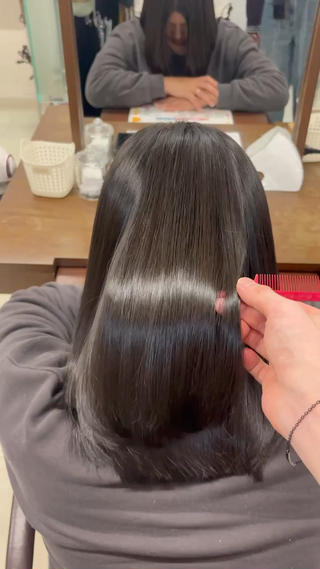 透明感カラー✨ 艶カラーのヘアスタイル