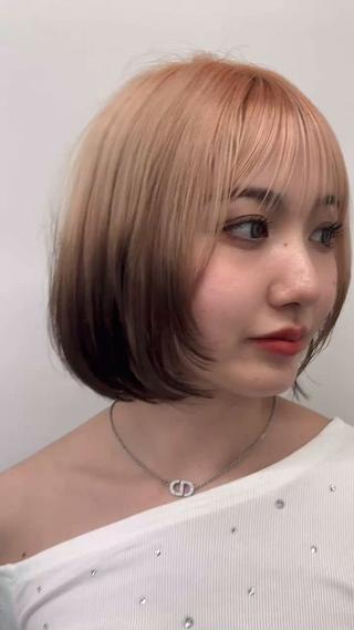 ボブに顔まわりレイヤー入れてあげると動きがでて小顔効果もあってかわいいです