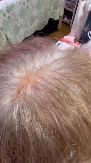 自然に白髪にしていくカラー
