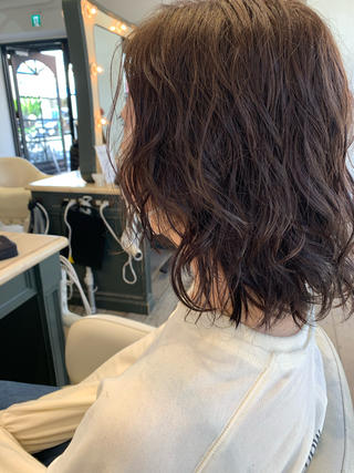 ミディアム カラー パーマ hiro【沿線で叶う 似合わせhair】のヘアスタイル
