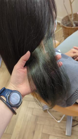 オリーブカラーのインナーです♪
oggiottoでしっかりケアもしてツヤツヤ