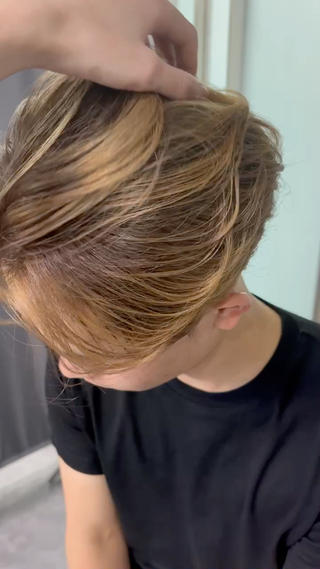 #バレイヤージュ #メンズ #センターパート #海老名 #メンズバレイヤージュ