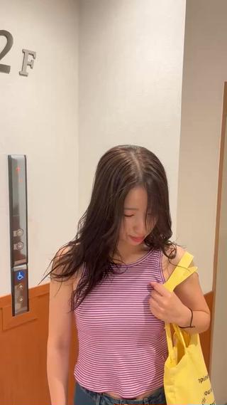 natural color
ロングと相性抜群でかわいいです!
キレイとかわいいのハイブリット!