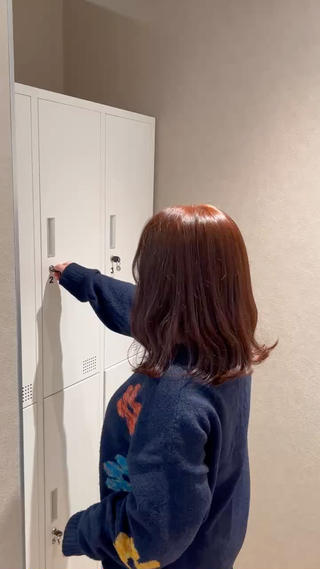 ミディアム カラー 中山 紗希のヘアスタイル