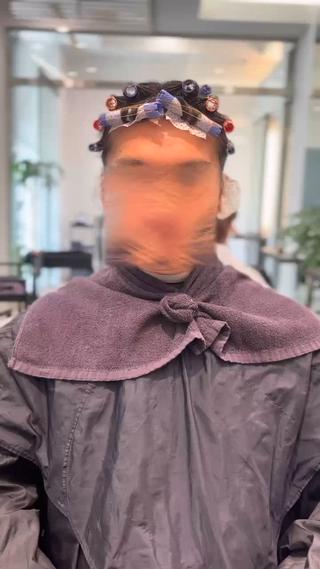 今人気のシャドウパーマ
無造作感出したい・抜け感出したい・今っぽさほしい・ツイスパまではいかないくるくる感ほしい
そんな方にオススメです