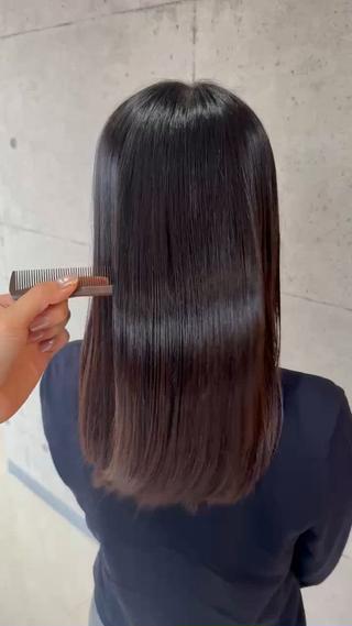 ロング 廣瀬 愛のヘアスタイル