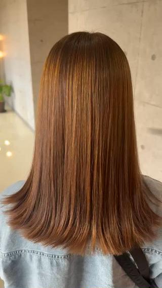 セミロング 廣瀬 愛のヘアスタイル