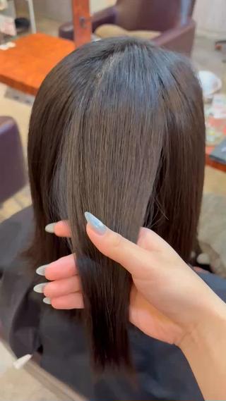 ミディアム SHIKI .のヘアスタイル
