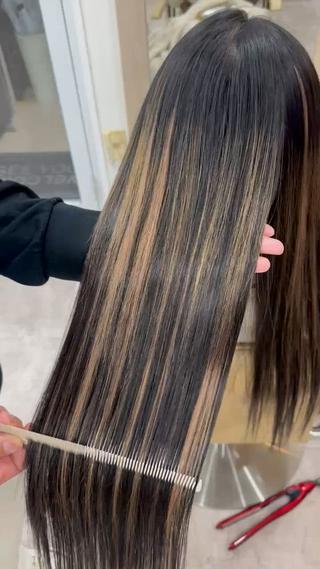 ロング エクステ＆カラー専門 羽エクステ　新大久保のヘアスタイル