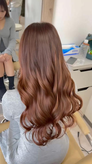 ロング エクステ＆カラー専門 羽エクステ　新大久保のヘアスタイル