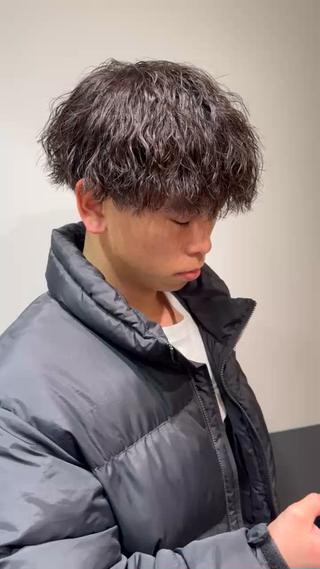 定番のツイストスパイラル️
ツイスト感が強いとクールに決まります◎