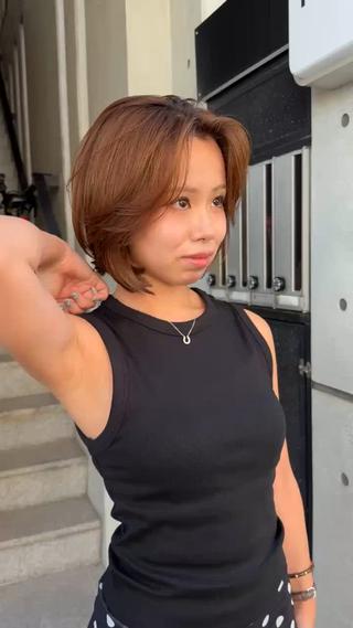 ショート レイヤーカット\ウル フ　chinatsuのヘアスタイル
