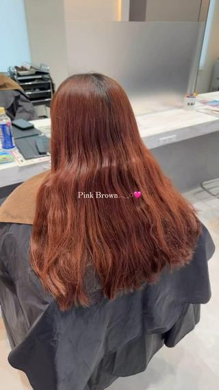 ロング カラー 岡田 詠のヘアスタイル
