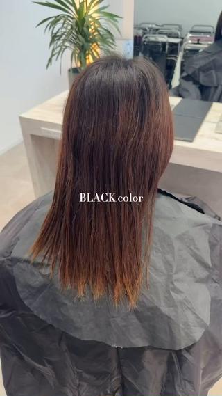 セミロング カラー 岡田 詠のヘアスタイル