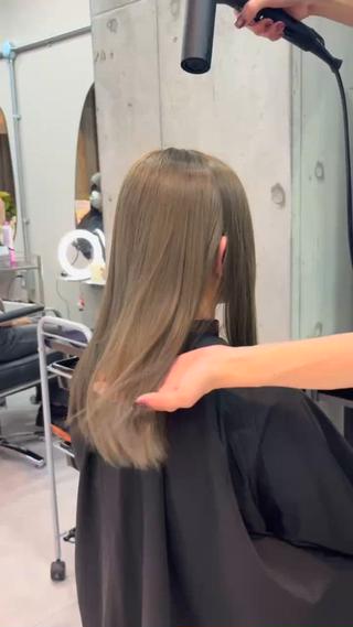 ロング カラー 🩵福岡ブリーチなし レイヤー/紫音🩵のヘアスタイル