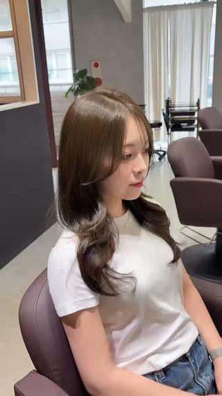 セミロング あい❤︎ /韓国巻き/レイヤーのヘアスタイル
