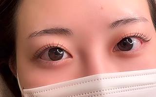 ラッシュリフト上
カールタイプのお仕上がり
瞬きもかわいく 