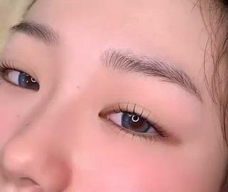 上下まつ毛パーマ
コーティングで束間出してます!