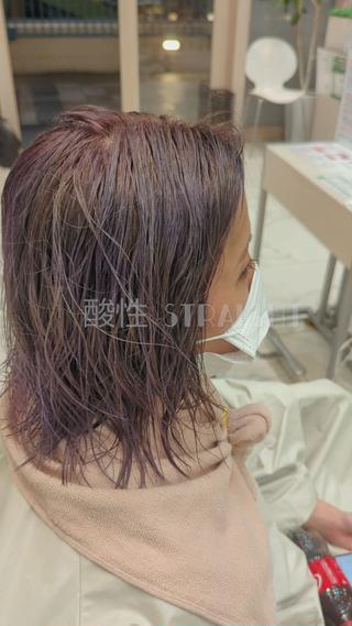 ミディアム 吉村 学のヘアスタイル